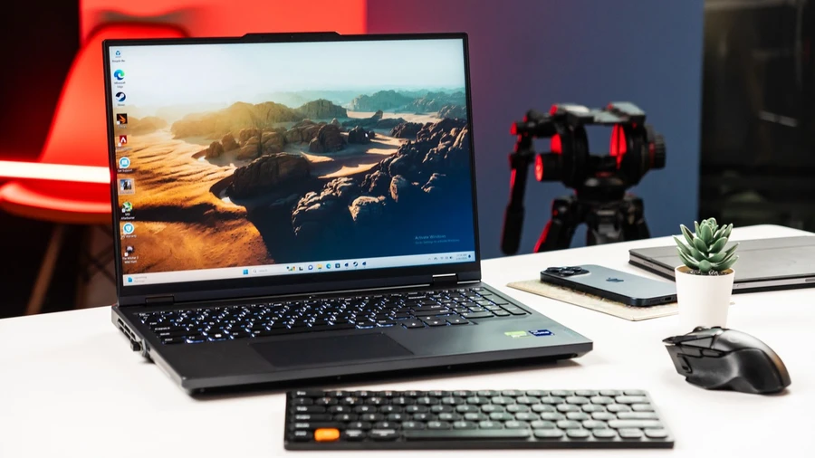 Trên tay Lenovo Legion Pro 5i 2024
