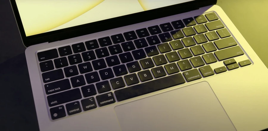 MacBook Air M2 sở hữu mức giá 