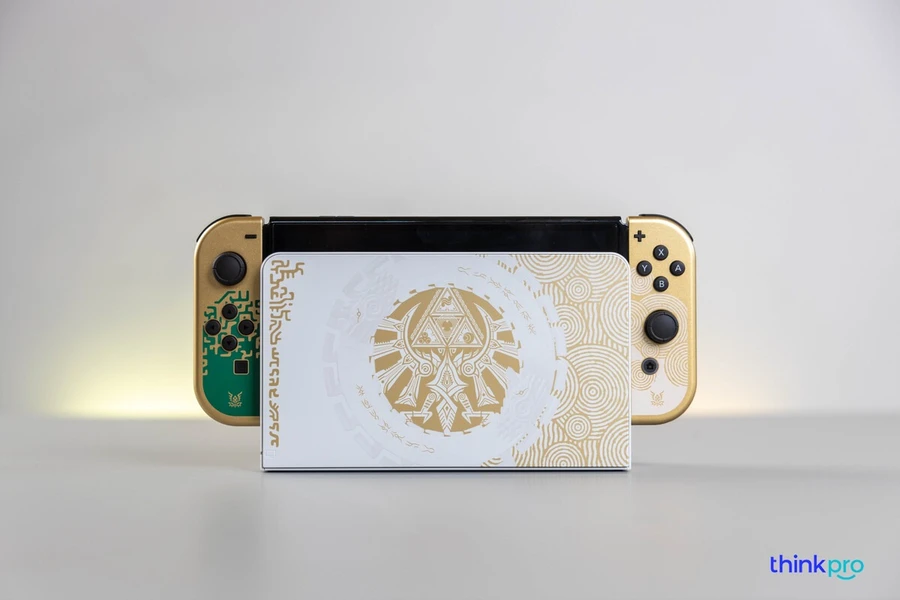 Mặt lưng của mẫu Nintendo Switch OLED này sẽ được trang bị các vân họa tiết chìm tròn đồng tâm