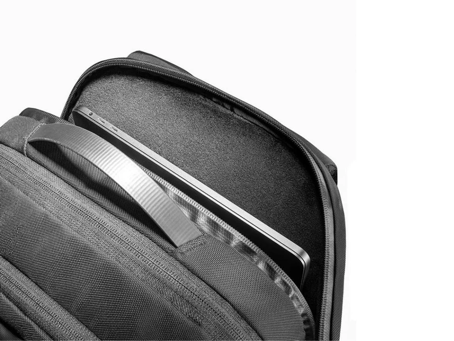 Tomtoc H61 - Khóa kéo YKK chất lượng, quai đeo chắc chắn và vô cùng mềm mại