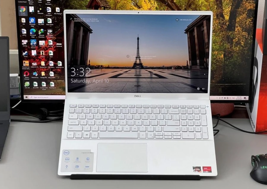 Màn hình 15.6 inch với viền mỏng, mang đến trải nghiệm hiển thị tuyệt vời