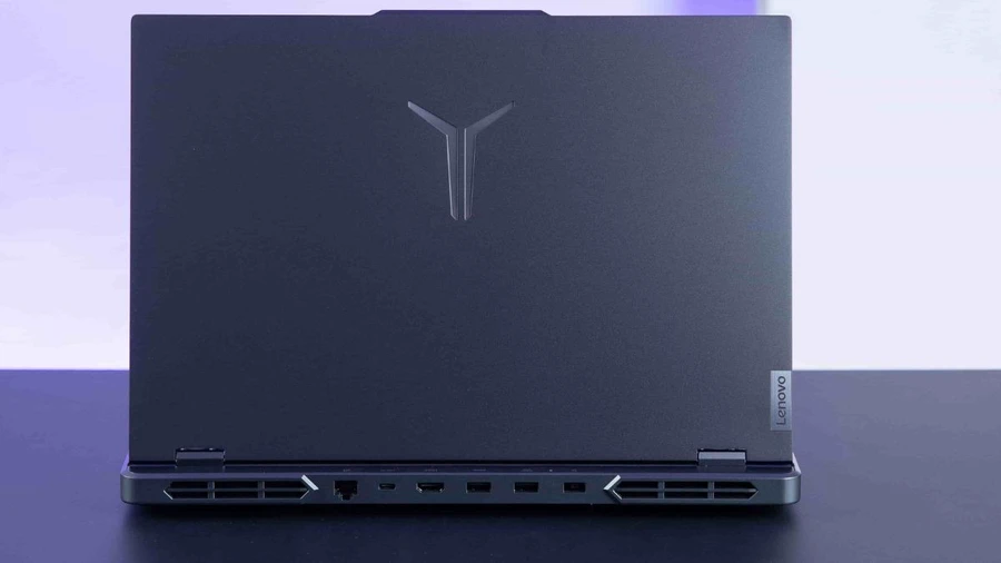Legion 5 Pro 2023 có thiết kế hầm hố, đậm chất gaming