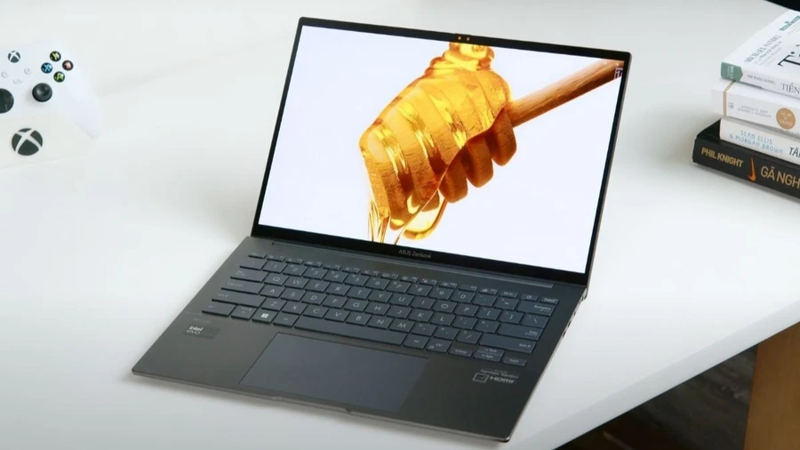 Zenbook 14 OLED Q415