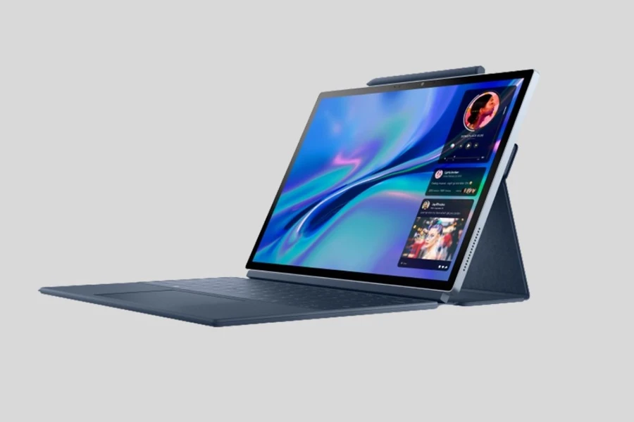 Dell XPS 13 sử dụng màn hình OLED 13 inch với độ sáng lên đến 500 nits, phục vụ tốt các tác vụ đồ họa