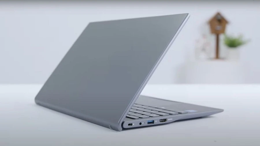 Thiết kế Masstel E140