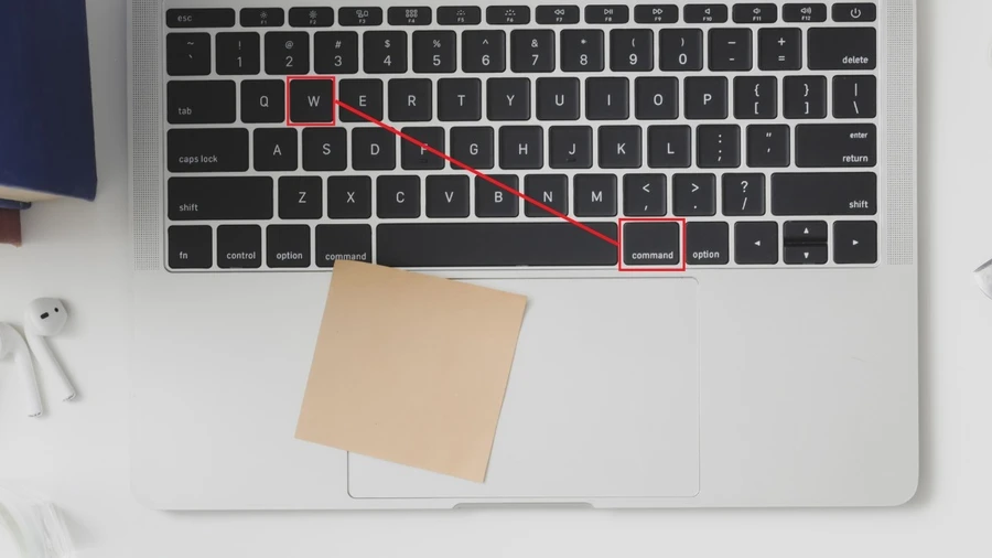 Trên MacOS, bạn có thể sử dụng tổ hợp phím Cmd + W để đóng Workbook