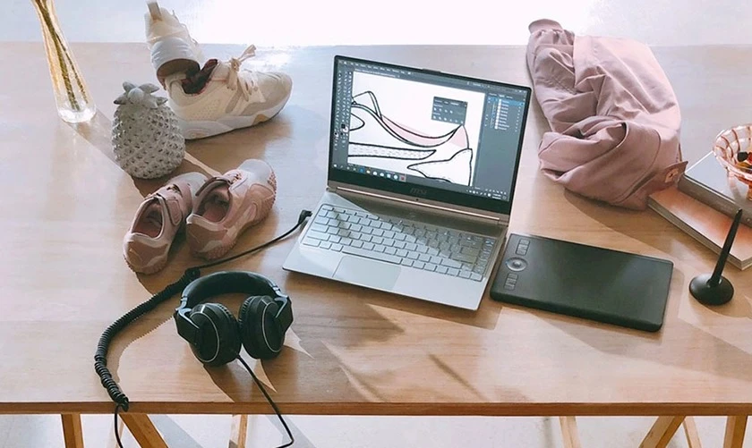 Yếu tố mỏng nhẹ được ưu tiên khi chọn mua laptop văn phòng 