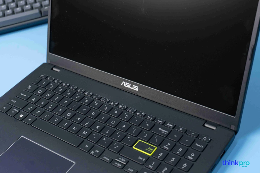 mo-ta-asus-ultra-thin-15-thinkpro-04