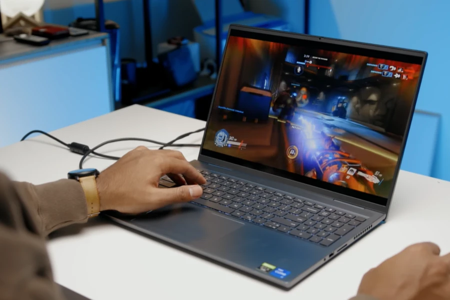 Hiệu năng - Dell Inspiron 16 Plus Laptop (7610)