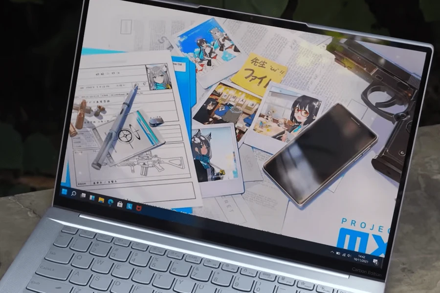 Màn hình Lenovo Slim 7 Carbon