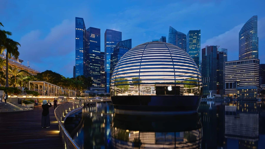 Apple Store hiện lên thật lung linh và nổi bật
