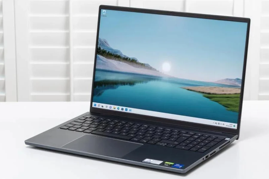 New Inspiron 16 Plus Laptop của thương hiệu Dell