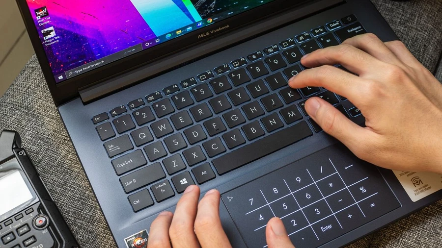 mo-ta-asus-vivobook-pro-14-oled-thinkpor-04