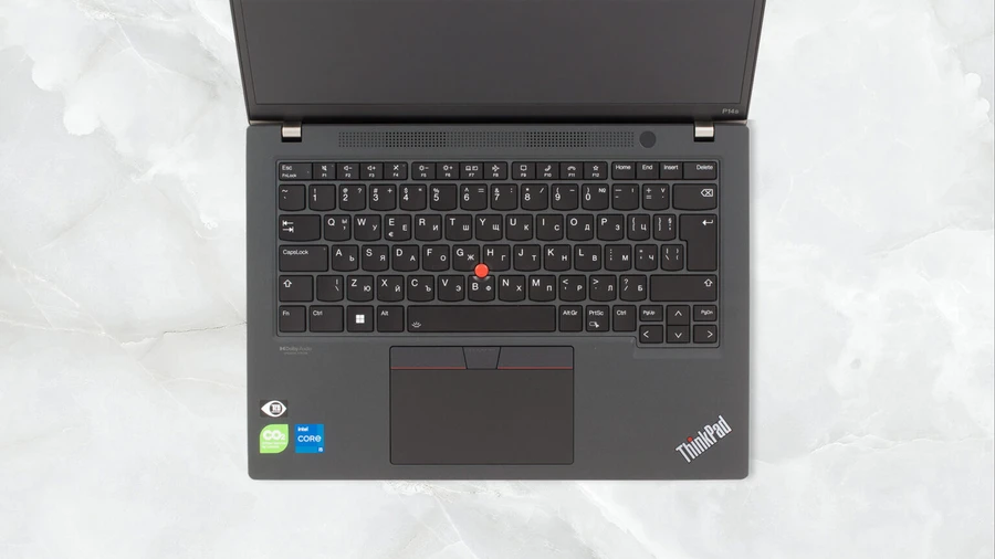 Bàn phím cho trải nghiệm gõ tốt, touchpad có độ chính xác cao 