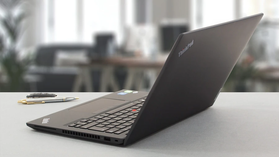Lenovo ThinkPad P14s Gen 3 có cấu hình mạnh mẽ với chip Intel gen 12th