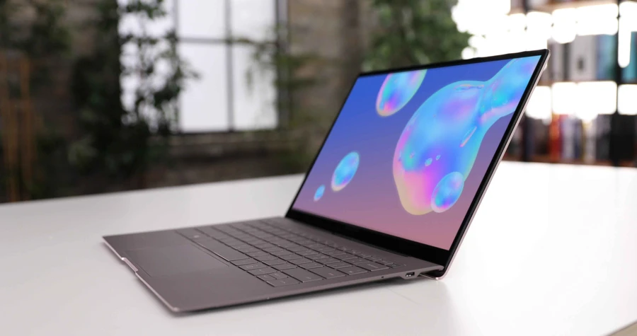 Galaxy Book có thiết kế hiện đại, thanh lịch