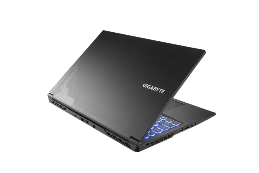 GIGABYTE G5 2022 có thời lượng pin khoảng 3 - 4 giờ