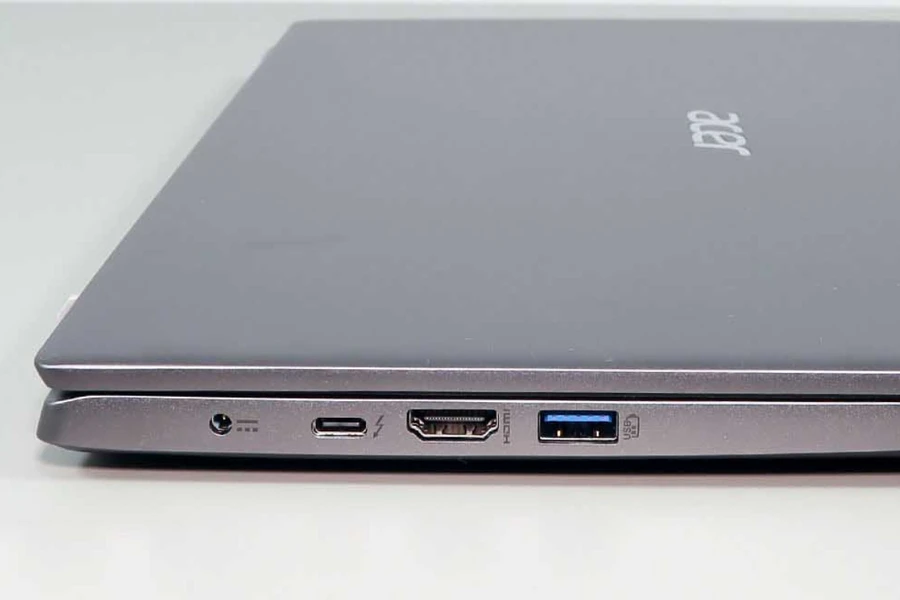 Cổng kết nối 2 - Acer Swift X Intel 