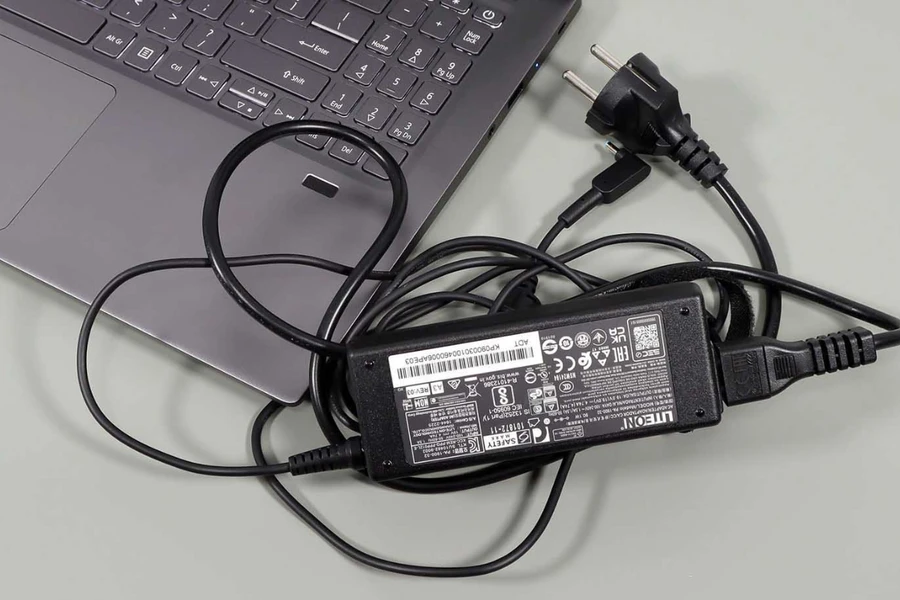 Thời lượng pin - Acer Swift X Intel 