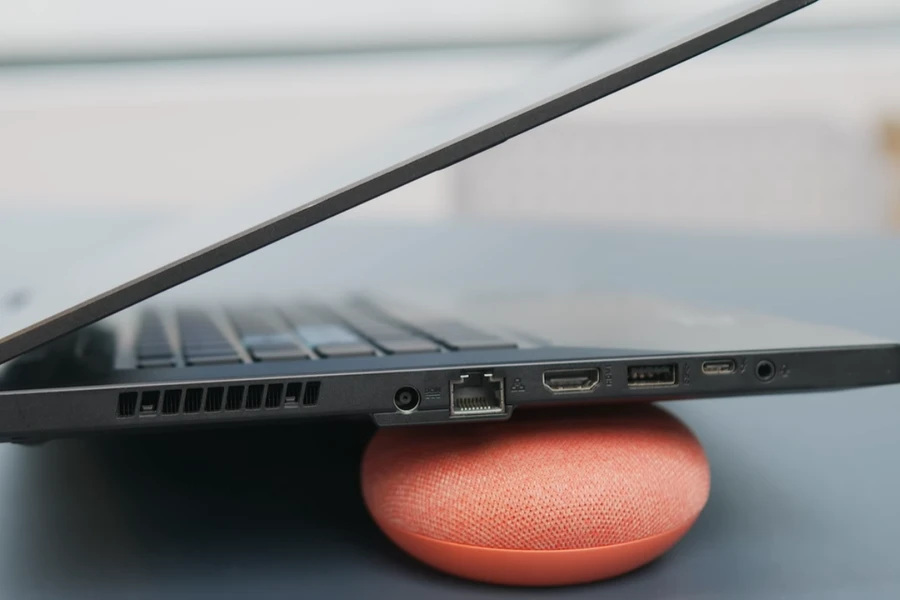 Cổng kết nối 1 - ASUS TUF Dash F15