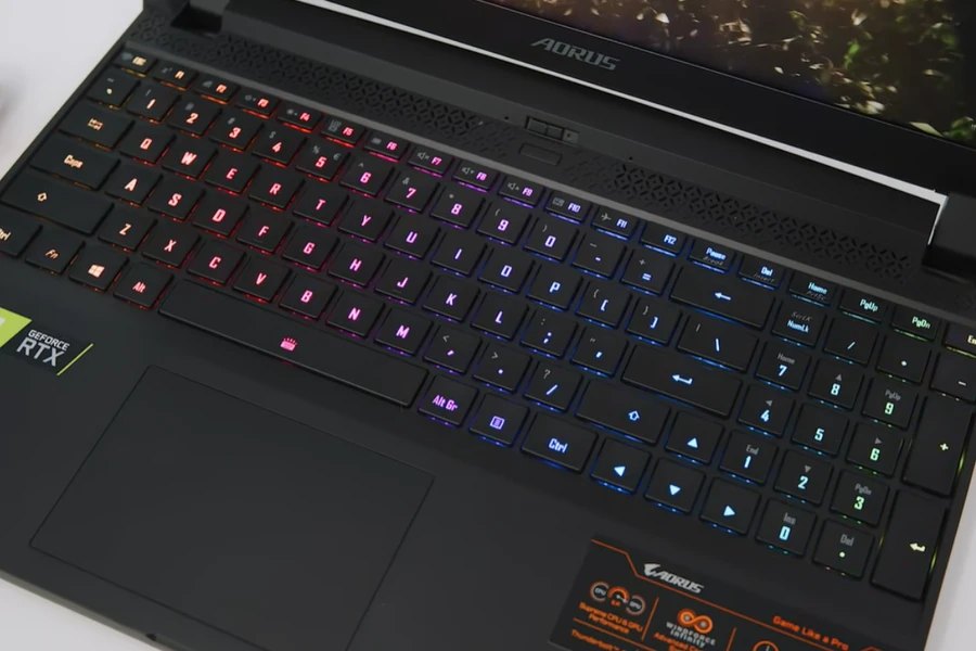gigabyte-aorus-15p-gaming-laptop-thinkpro-5
