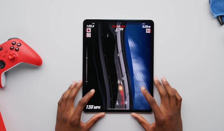 iPad Pro M1 cho thao tác chơi game được mượt mà