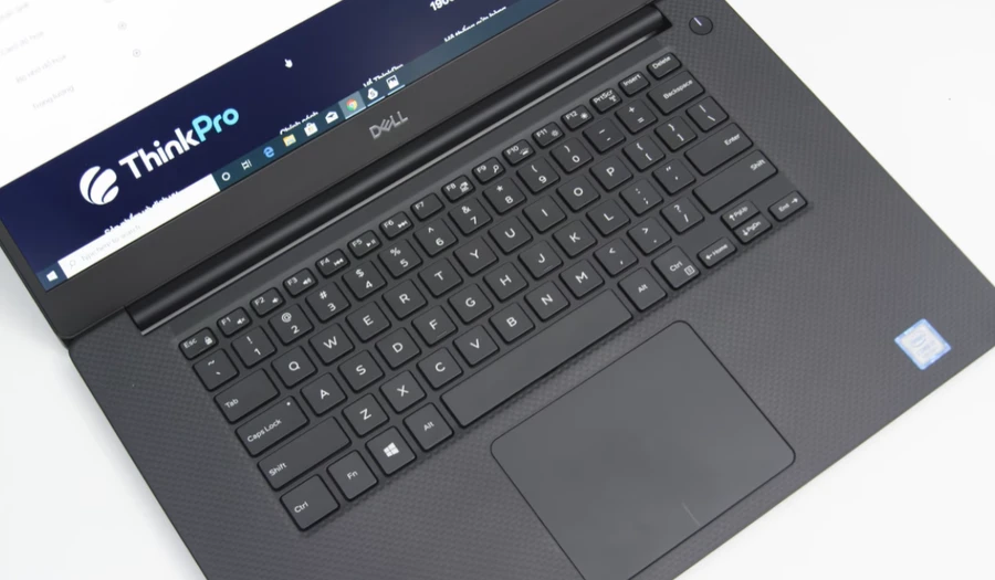 Hơi đáng tiếc khi Precision 5540 sẽ không được tích hợp cụm phím full size