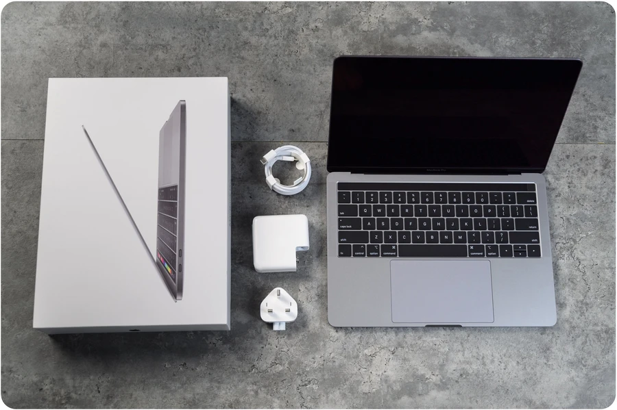 MacBook M1 với chip hiệu năng cao và tiết kiệm năng lượng