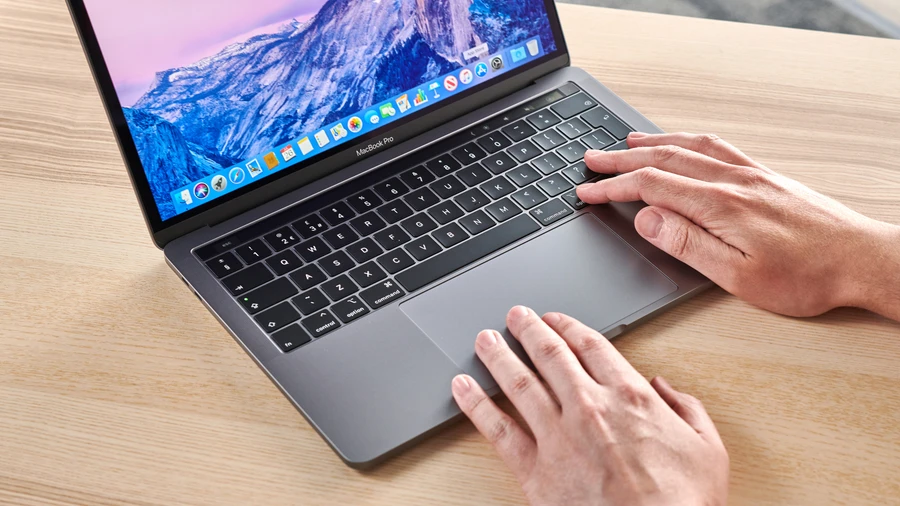 Có nên mua MacBook Pro 13 2020 hay không? Những ai nên lựa chọn MacBook Pro 13 2020?