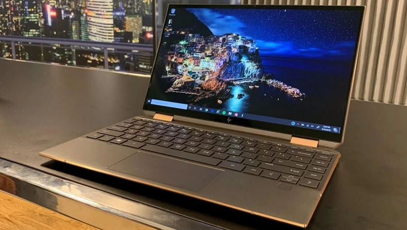 danh-gia-hp-spectre-x360-thinkpro-2