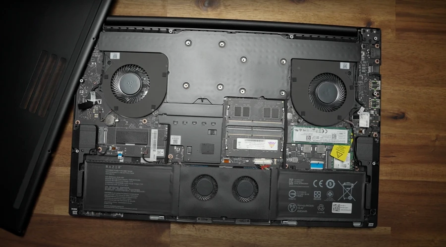 danh-gia-chi-tiet-razer-blade-17-2022