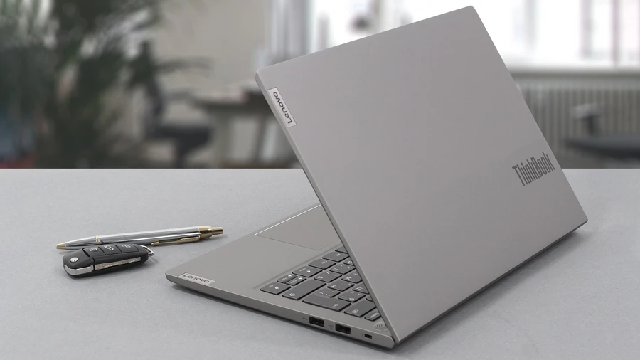 Sau thời gian dài kiên nhẫn chờ đợi, cuối cùng thì ThinkPro đã lại có thể đưa thêm những chiếc Lenovo ThinkBook 13s Gen 2 mới toanh tới tay quý khách hàng.