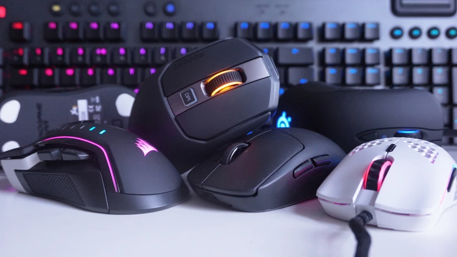 Bạn nên tin dùng sản phẩm của các hãng lớn như Logitech, Razer, Corsair,... để an tâm hơn về chất lượng. 