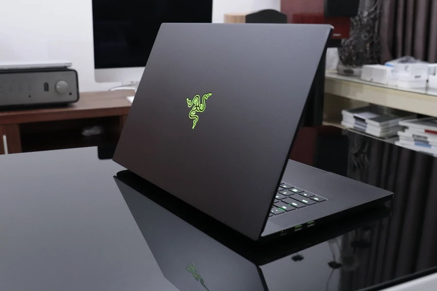 razer-blade-15-i7-8750h 