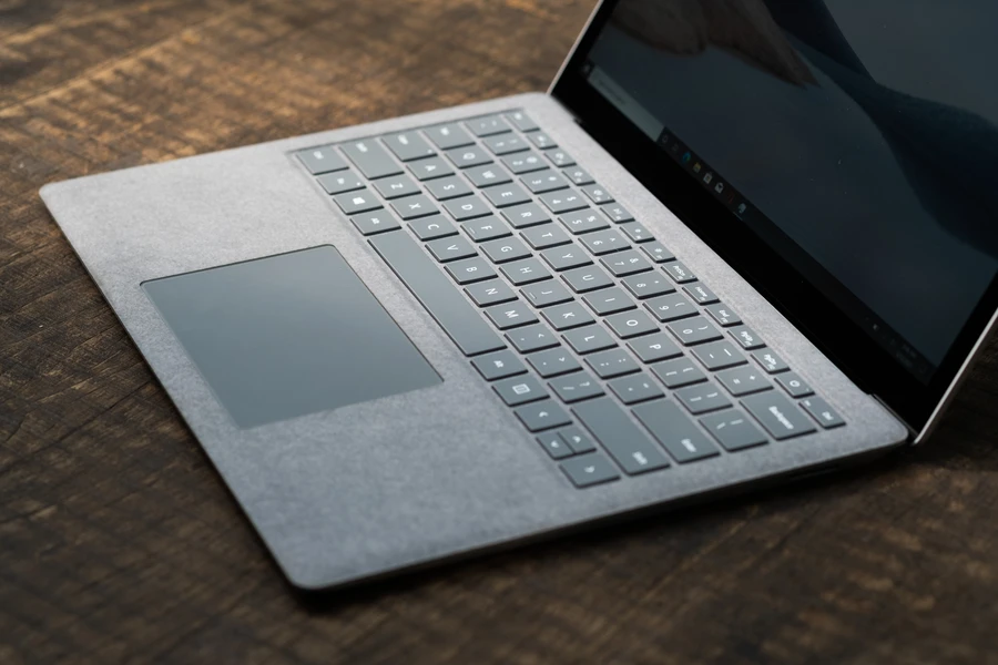ban-phim-surface-laptop-4