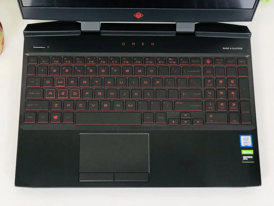 danh-gia-hp-omen-15-2019-thinkpro-3