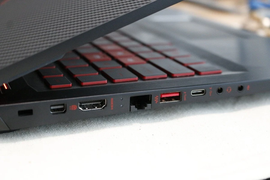 danh-gia-hp-omen-15-2019-thinkpro-5