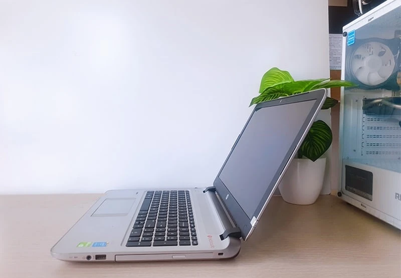 laptop-hp-notebook-15-envy-thinkpro-4