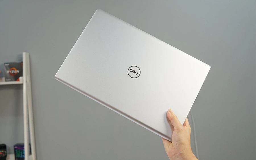 Laptop-Dell-moi-Precision