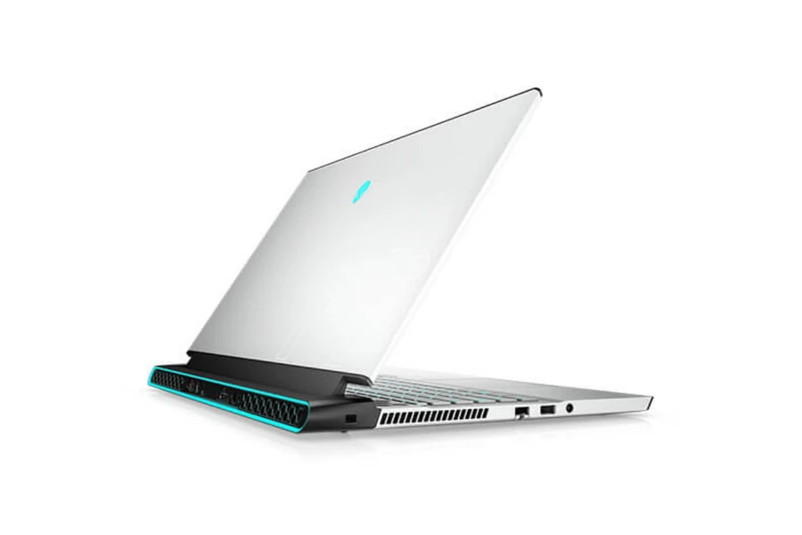 Hiệu năng Dell Alienware M17 R2