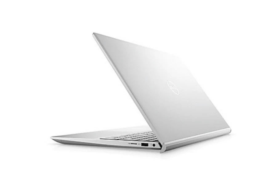 Hiệu năng Dell Inspiron 15 7501
