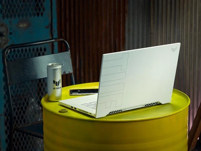 laptop-Asus-Dash-Gaming