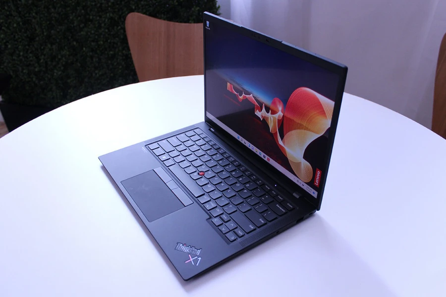 Cổng kết nối Lenovo ThinkPad X1 Carbon Gen 10