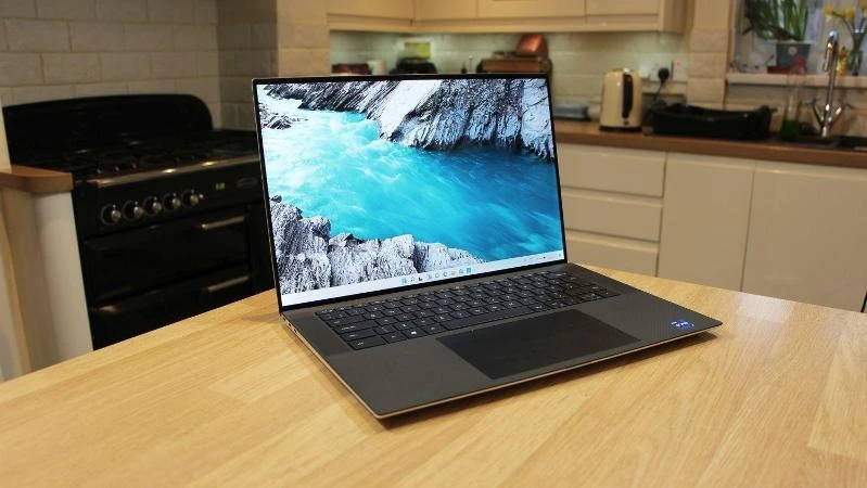 Màn hình Dell XPS 15 9520