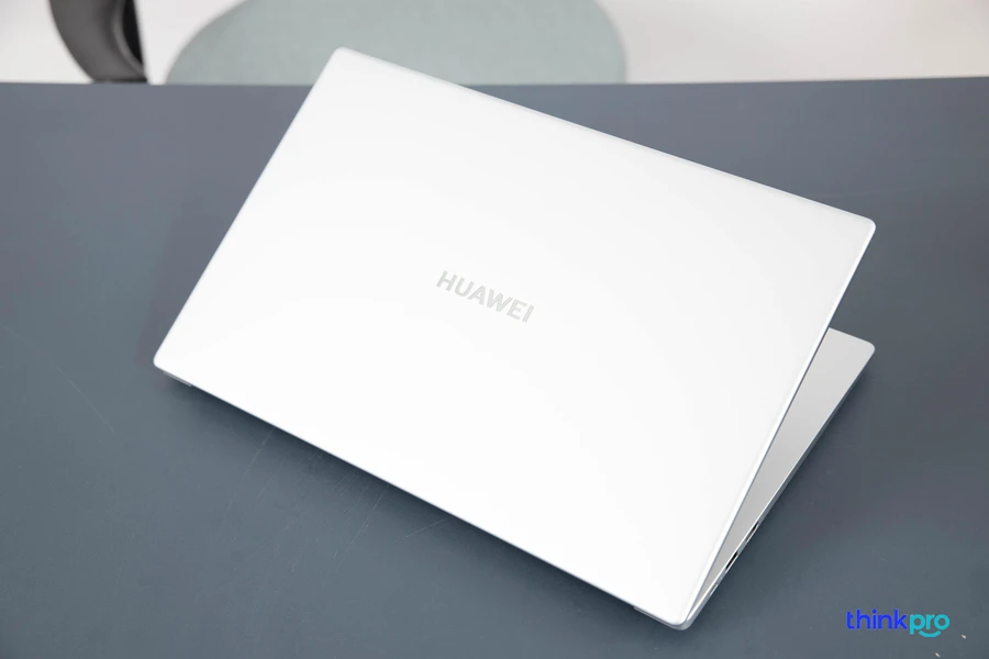 Huawei-MateBook-D15-2021-sau-mot-nam-su-dung 