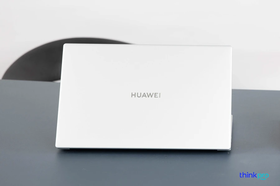 Huawei-MateBook-D15-2021-sau-mot-nam-su-dung 