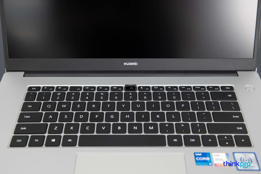 Huawei-MateBook-D15-2021-sau-mot-nam-su-dung 