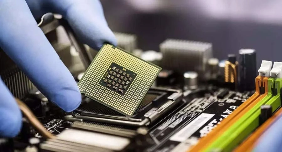 Ấn Độ tung “chiêu bài” nhằm “dụ dỗ” hai gã sản xuất chip lớn