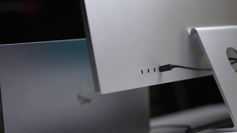 Các cổng kết nối tiện lợi của Studio Display