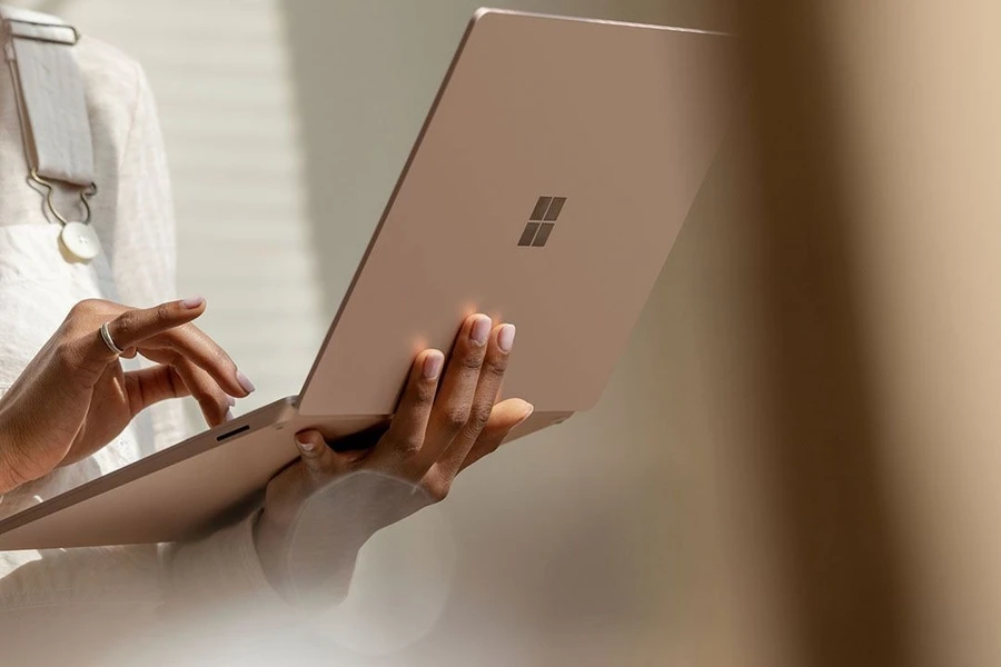 Ai nên mua Microsoft Surface